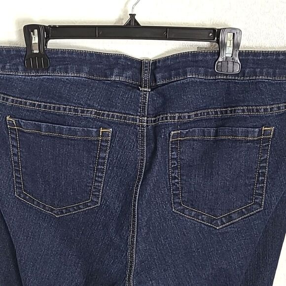 Torrid Straight Ankle Bluejeans, Size 18R - Picture 6 of 11